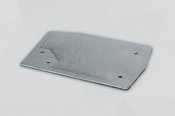 Vliesformteil mit Aluminiumoberfläche Vliesformteil mit Aluminiumoberfläche
