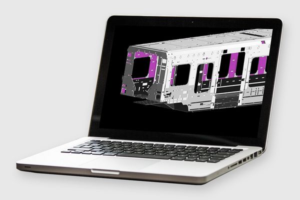 Laptop mit CAD-Zeichnung von Schallschutzmaterial